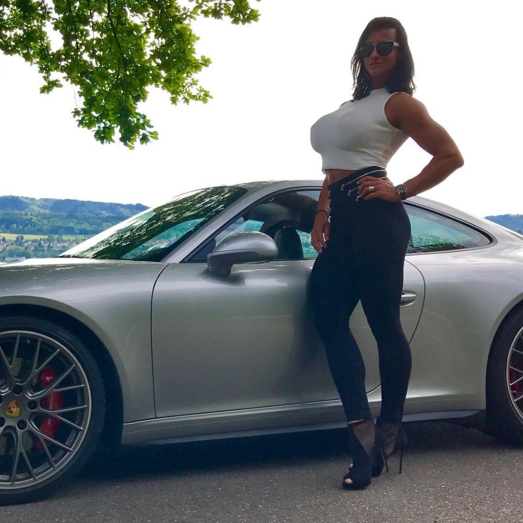 Cindy Landolt Porsche 911